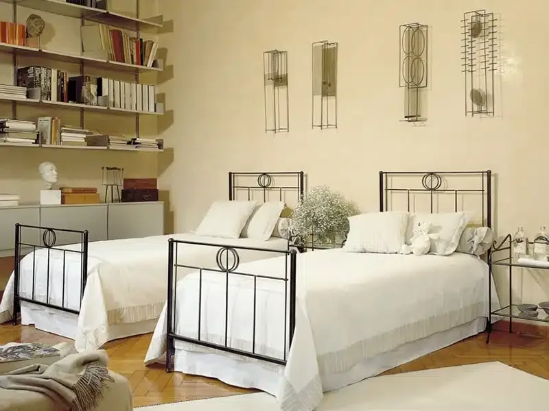 Cama madera y fierro curva